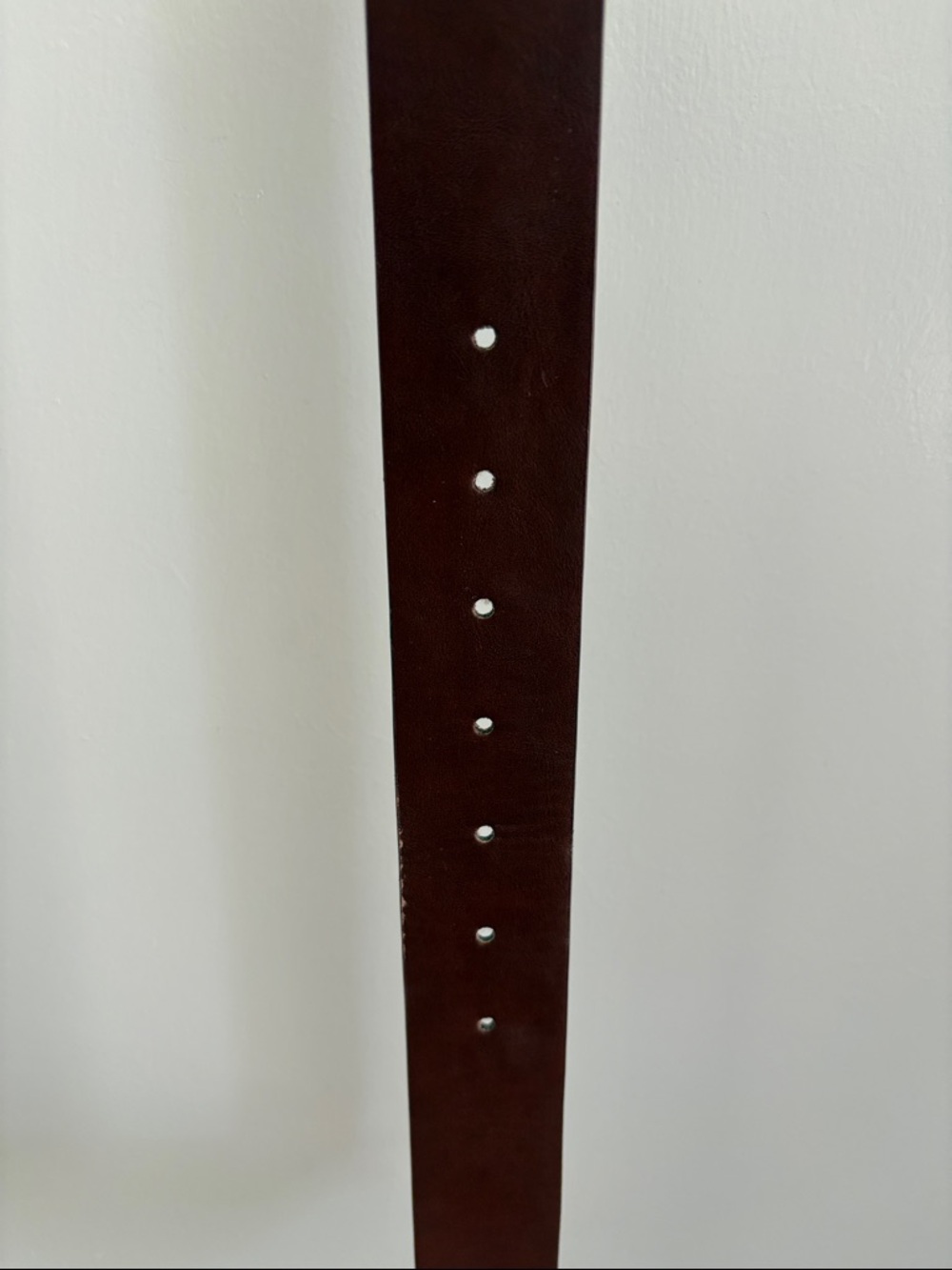 Classic Brown Leather Belt with Brass Buckle - Picture 2 of 3